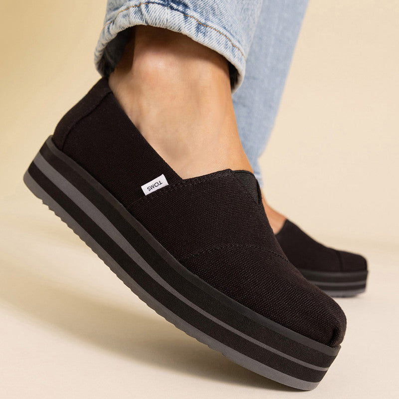 Black canvas store platform women's alpargatas